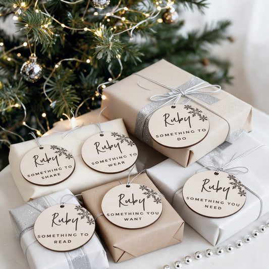 Round Personalised Simplicity Gift Tags