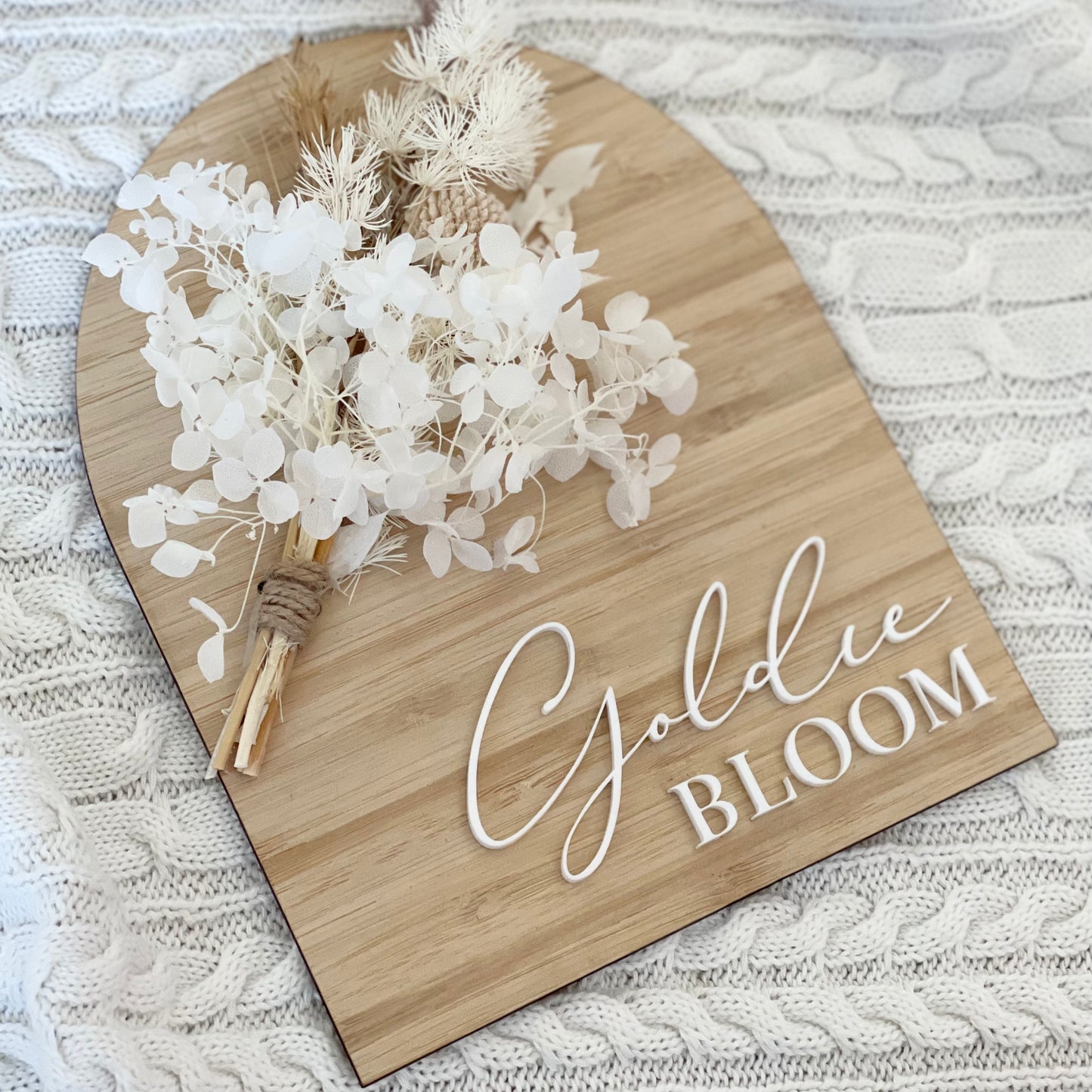 Everlasting Floral Name Plaque - Round